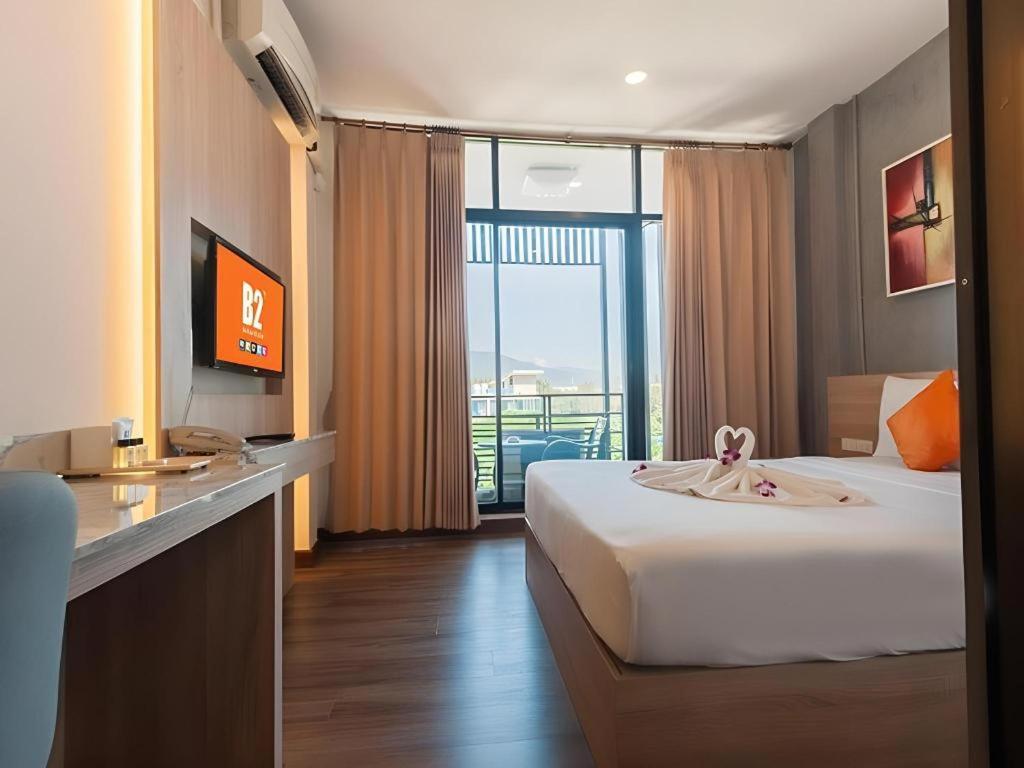 บีทู คำเที่ยง บูทิก แอนด์ บัดเจ็ต โฮเทล Hotel เชียงใหม่ ภายนอก รูปภาพ
