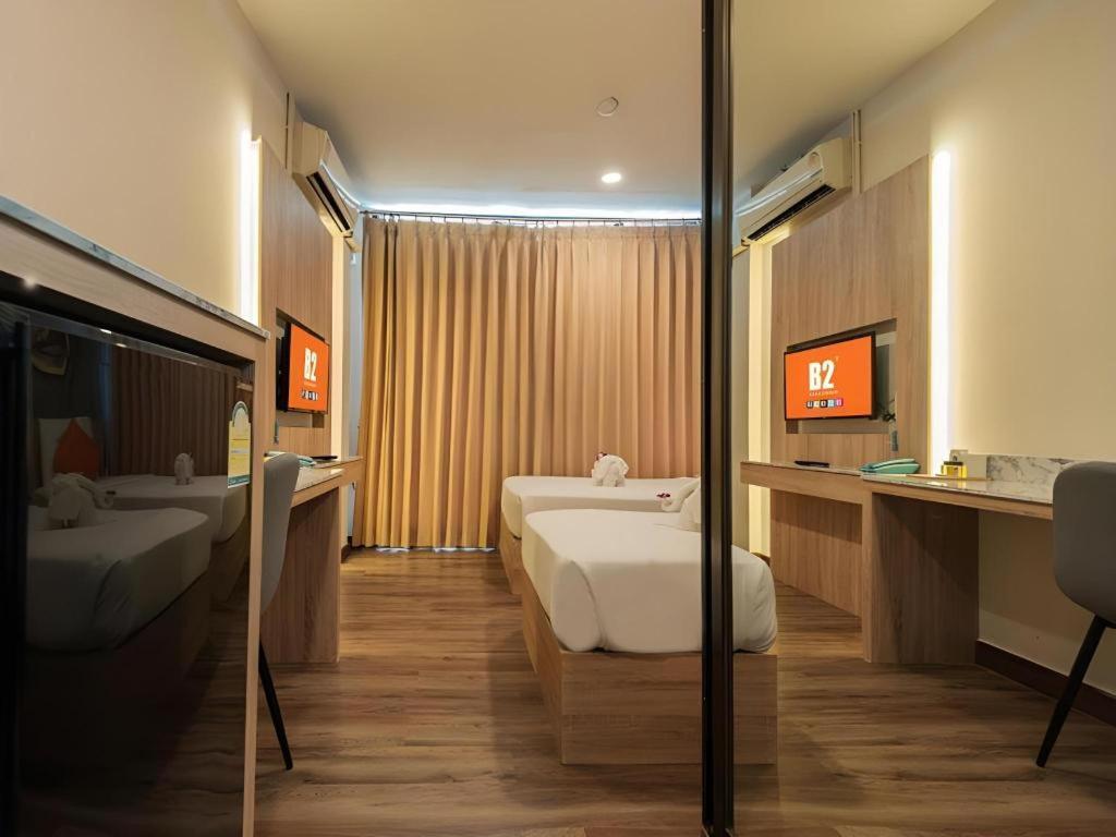 บีทู คำเที่ยง บูทิก แอนด์ บัดเจ็ต โฮเทล Hotel เชียงใหม่ ภายนอก รูปภาพ